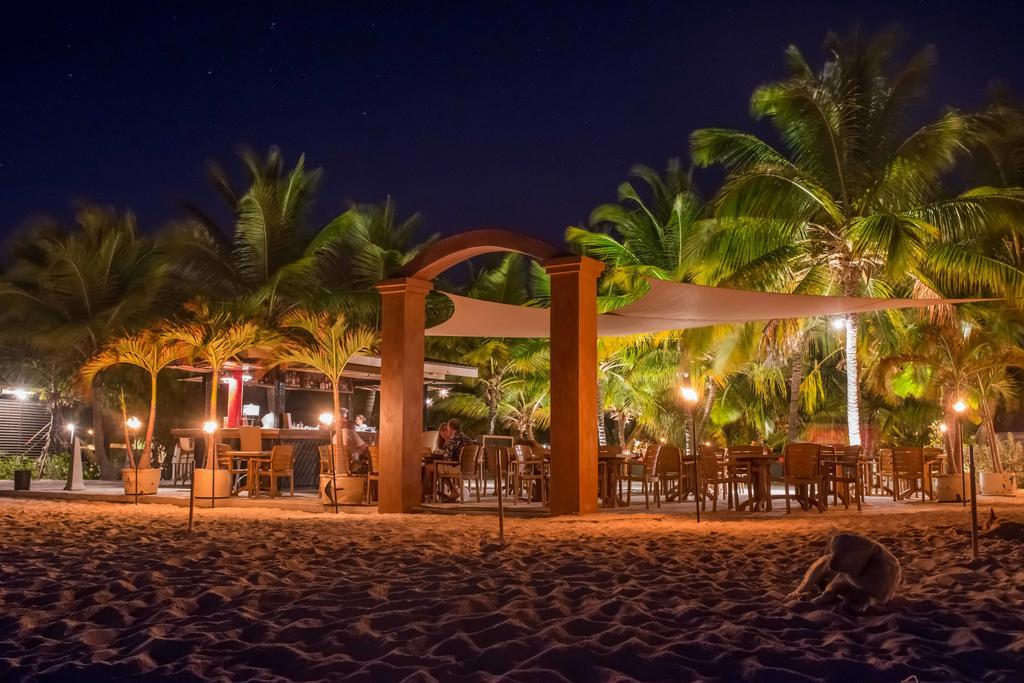 Bohio Dive Resort Cockburn Town Екстер'єр фото