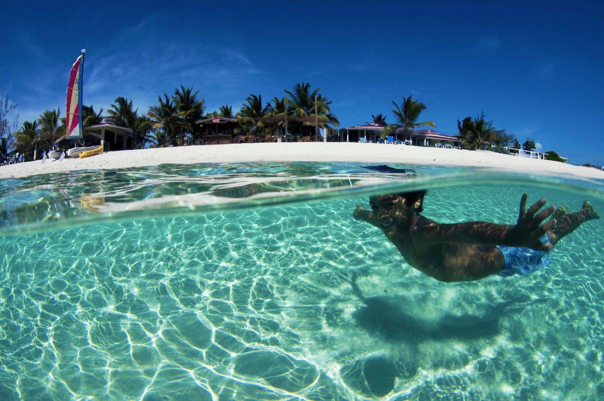 Bohio Dive Resort Cockburn Town Екстер'єр фото